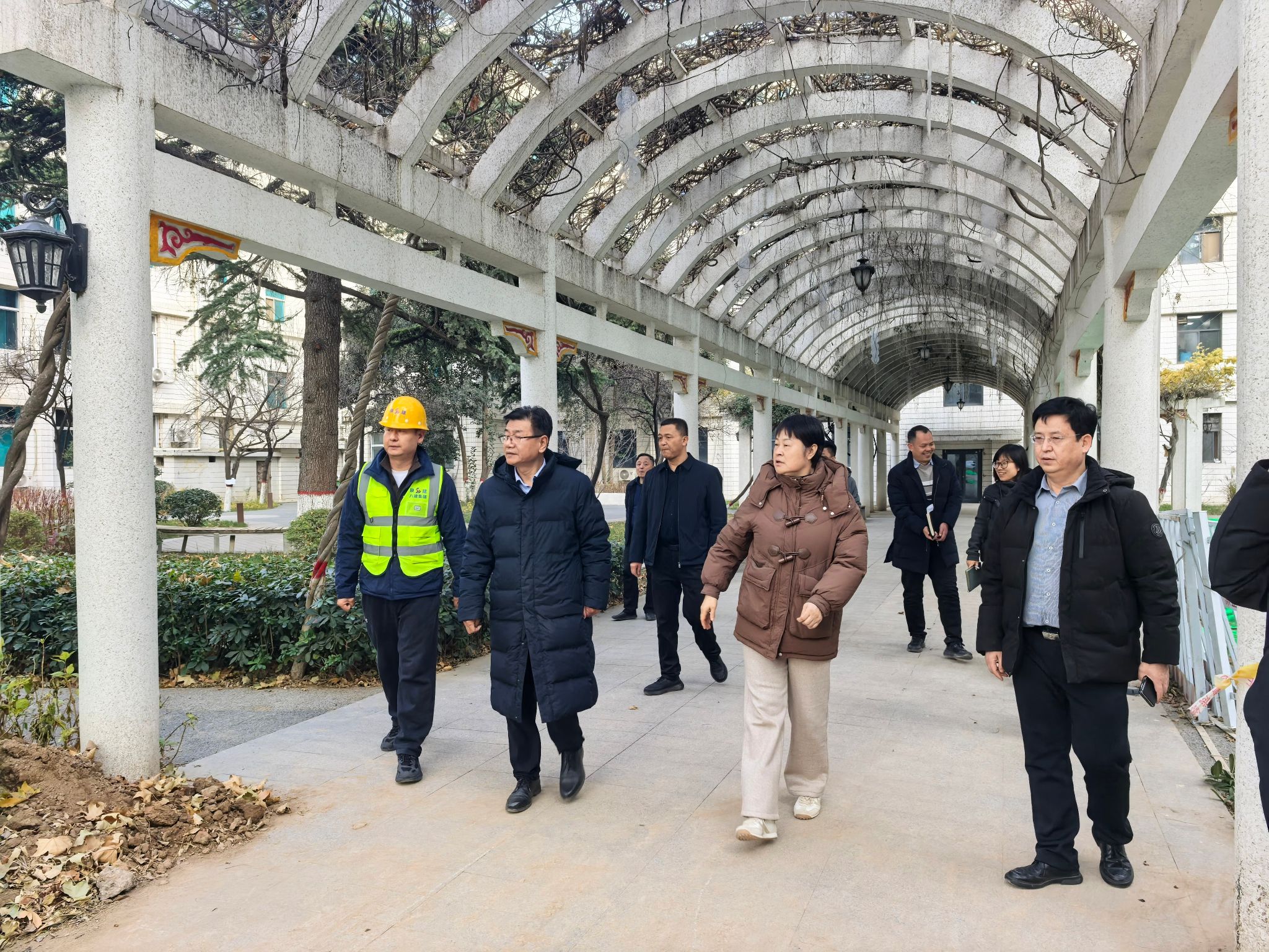 校领导带队开展三校区校园及住宅小区、高层建筑等重点部位安全检查