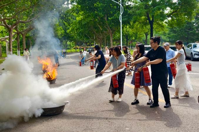 我处联合图书馆举办“安全生产月”消防安全培训